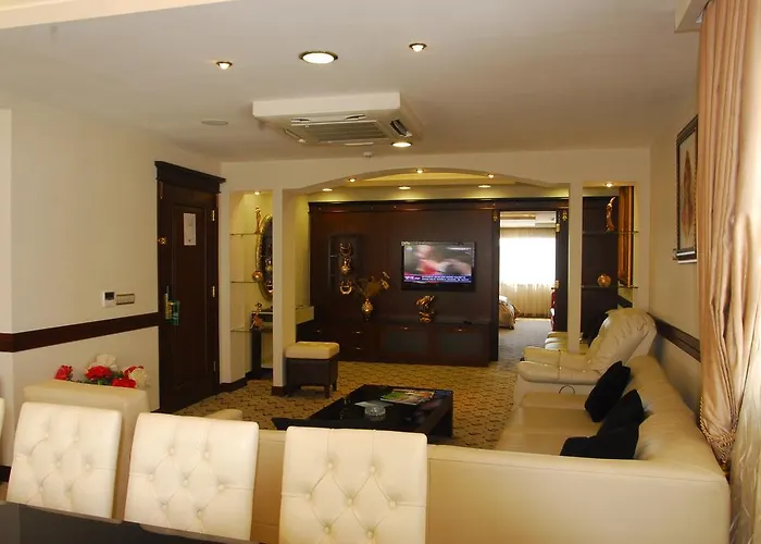 Erten فندق أضنه