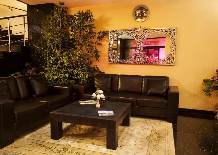 Erten فندق أضنه