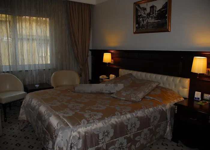 Erten فندق أضنه